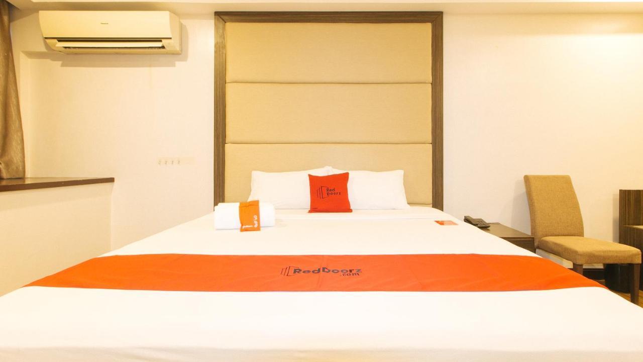 Reddoorz Premium @ West Avenue Ciudad Quezon Exterior foto