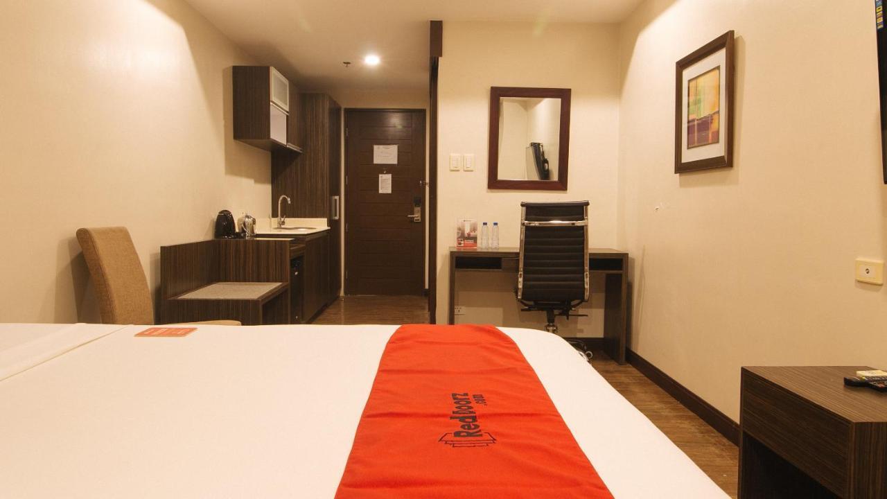 Reddoorz Premium @ West Avenue Ciudad Quezon Exterior foto